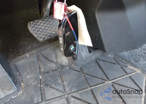 2023 BMW Ix M60 из США, поврежденный, VIN WB533CF00PCL52030